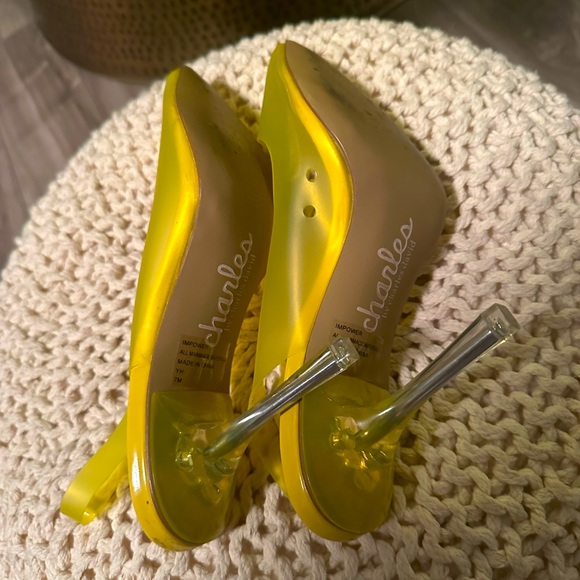 Fancy Charles by Charles David yelllow shoes - Picture 4 of 5